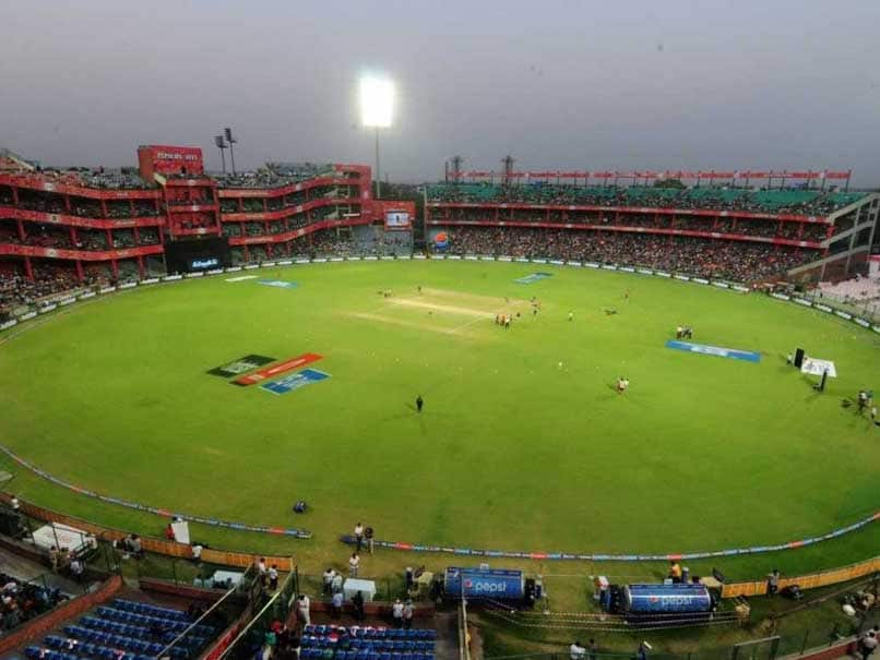 Smallest_cricket_stadium_in_the_world_by_boundary1562043904.jpg image